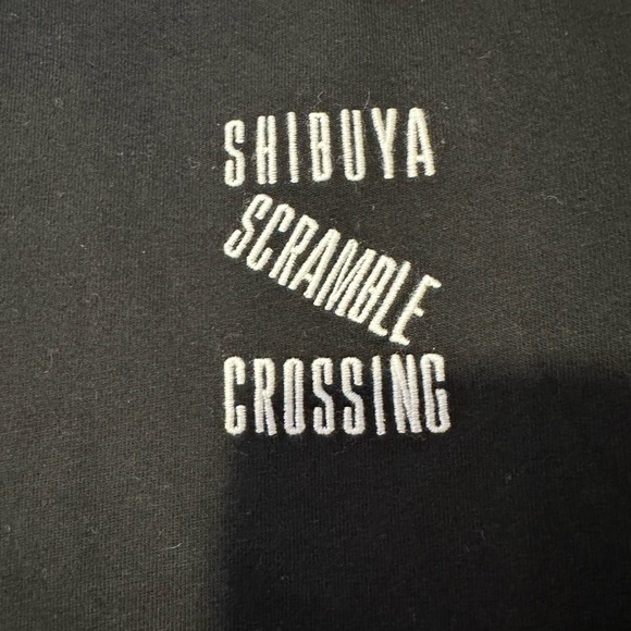 Uniqlo Japan Edition Shibuya Crossing T-Shirt - Picture 2 of 7